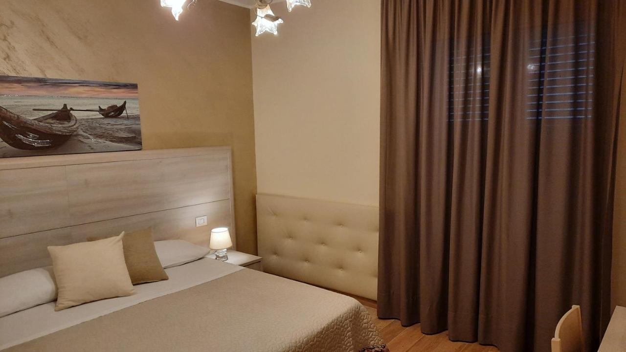 Oasi Perla Del Mare Rooms Aci Castello Exteriör bild